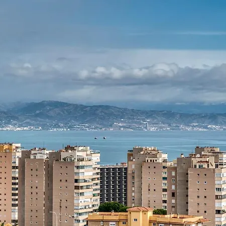 Modern In The Area * 토레몰리노스