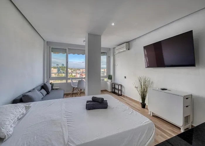 Modern In The Area 아파트 토레몰리노스